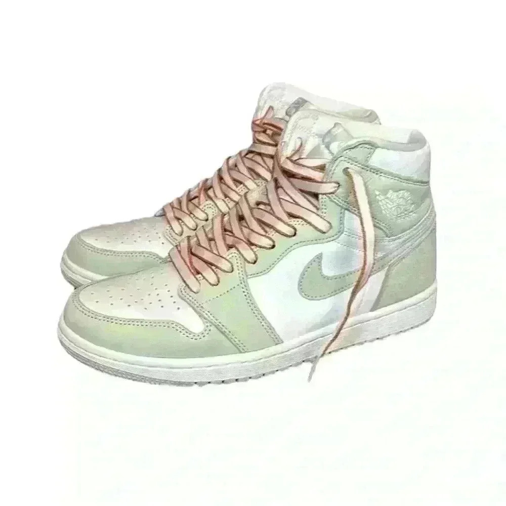 Like new Women’s Air Jordan 1 Retro High OG Seafoam CD0461-002 Women’s Sz 9.5